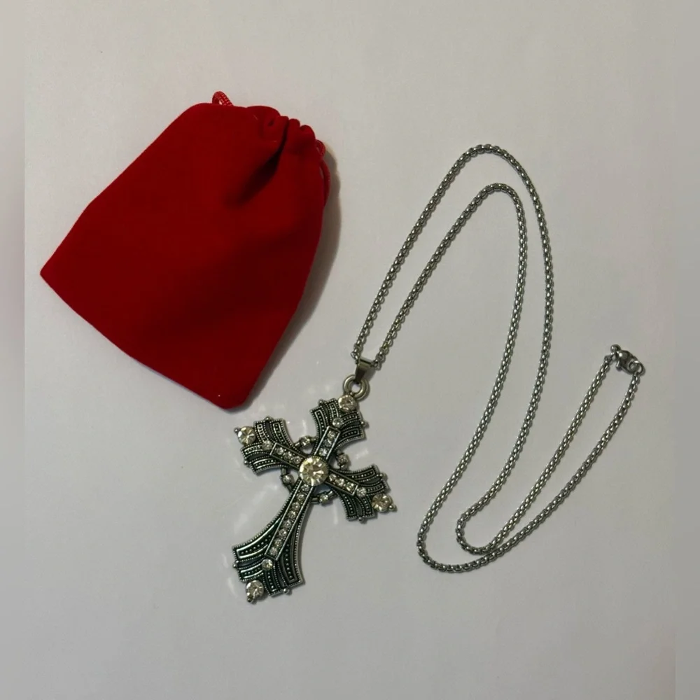 Vintage Style Statement Silver Tone Cross Pendant Necklace - Picture 8 of 8